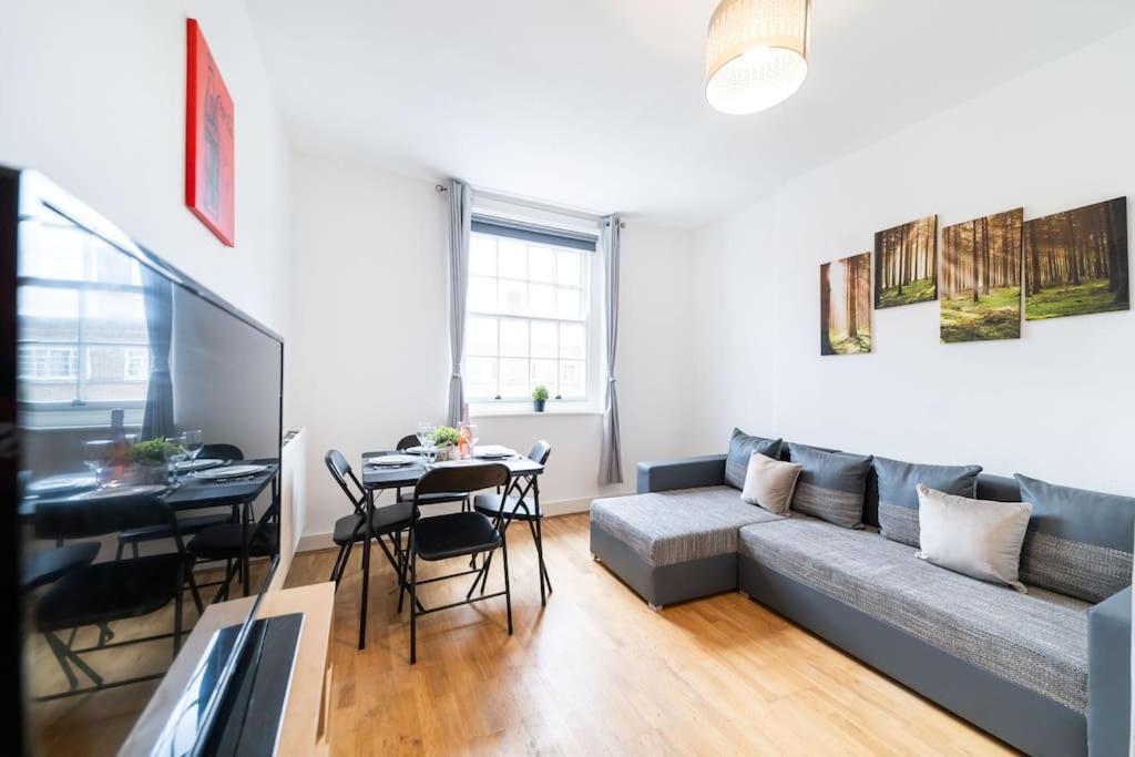 Beautiful One Bedroom Flat In Tavistock Place ロンドン エクステリア 写真