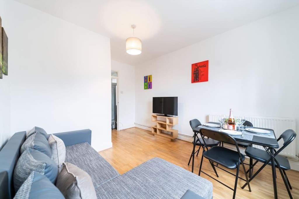 Beautiful One Bedroom Flat In Tavistock Place ロンドン エクステリア 写真