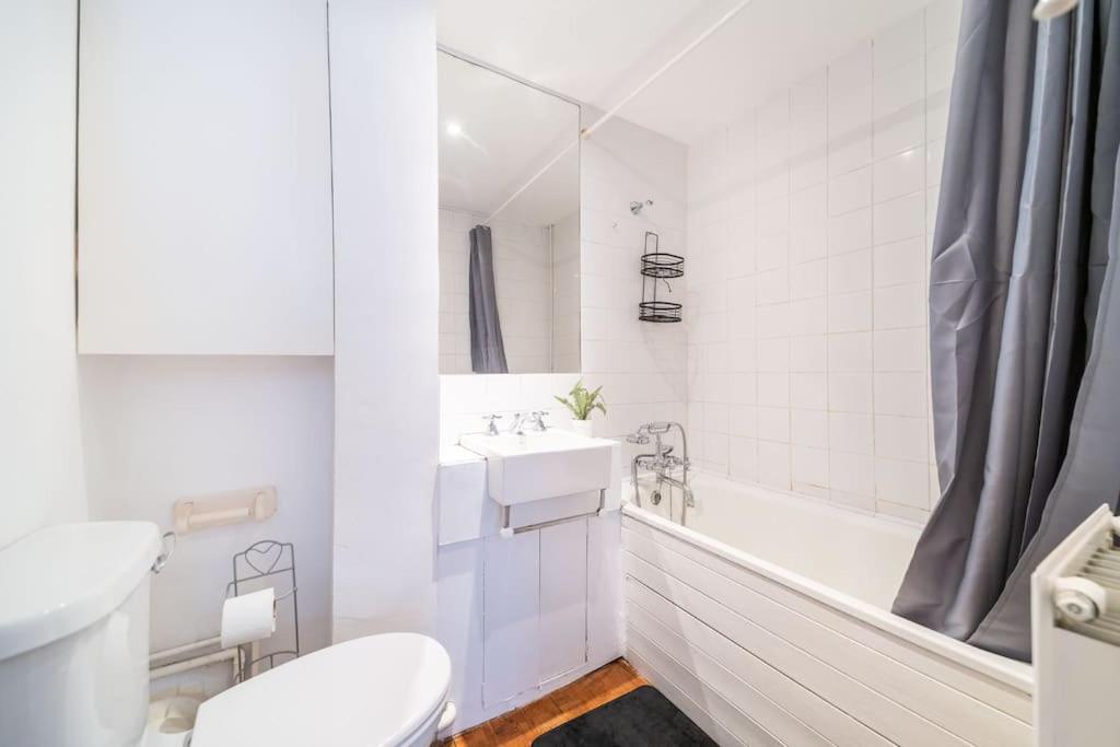 Beautiful One Bedroom Flat In Tavistock Place ロンドン エクステリア 写真