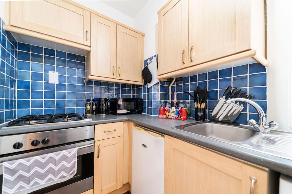 Beautiful One Bedroom Flat In Tavistock Place ロンドン エクステリア 写真